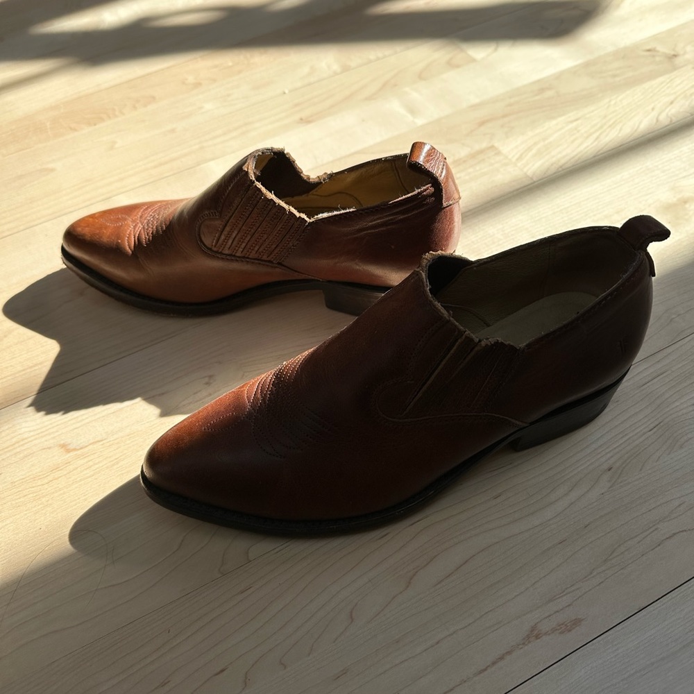 Frye western low heel booties soft brown leather